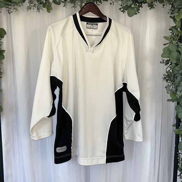 TPS Pro Stock Practice Hockey Jersey Size Medium - Picture 1 of 6